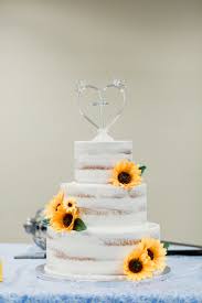 Wedding colors fall sunflowers bridesmaid dresses 45 super ideas. Simple Rustic Sunflower Wedding Cake Addicfashion