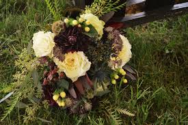 Wedding Flower Design By Casey S Garden Shop And Florist Bloomington Il Garden Shop Wedding Flower Design Florist