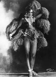 Egal ob es gerade gar nicht oder besonders gut läuft, zitate und sinnsprüche können uns antreiben und motivieren. Josephine Baker