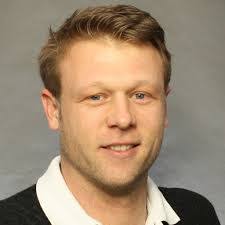 Robert Farkas's Instagram, Twitter & Facebook