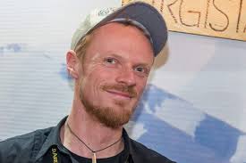 m.objects Credentials • m.objects