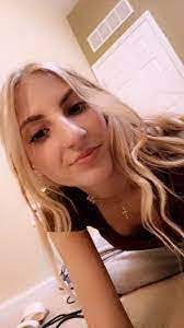 Ashley Retz's Instagram, Twitter & Facebook