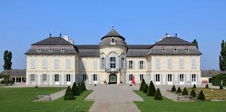 Die herzogliche familie hatte schloss. Schloss Niederweiden Wikipedia
