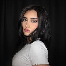 aria rhodes (@ariaorob) • Instagram photos and videos