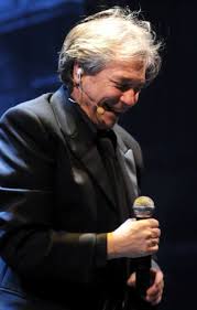 E ci prendiamo cura delle auto dei nostri tempi con quella passione che portiamo dentro da ben tre generazioni. The Poet Who Can T Speak A New Tour For Nino D Angelo In 2021 Ruetir
