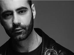 Η ευρωπαϊκή ένωση επέβαλε σήμερα κυρώσεις σε 19 υψηλόβαθμους αξιωματούχους του καθεστώτος του νικολάς μαδούρο για τον ρόλο τους σε ενέργειες και αποφάσεις. 3vbiazsbcjykmm