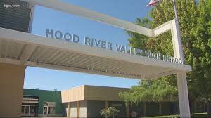 It's like stepping into a picture book. Hood River Valley High School Stops Practices Due To Covid 19 Wtol Com