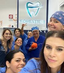 🎃 Anche oggi operativi per i nostri pazienti 💪🏻🦷 •Buon 1° novembre a  tutti! 🌈