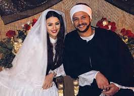 احتفل الفنان أحمد خالد صالح بعيد ميلاد زوجته الفنانة هنادي مهنا. ÙÙŠØ¯ÙŠÙˆ ØªÙØ§ØµÙŠÙ„ Ø­ÙÙ„ Ø²ÙØ§Ù Ù‡Ù†Ø§Ø¯ÙŠ Ù…Ù‡Ù†Ø§ ÙˆØ£Ø­Ù…Ø¯ Ø®Ø§Ù„Ø¯ ØµØ§Ù„Ø­ Ù‡Ø§Ù†ÙŠ Ø§Ù„Ø¨Ø­ÙŠØ±ÙŠ Ù„Ù„ÙØ³ØªØ§Ù† ÙˆÙ…Ù…Ù†ÙˆØ¹ Ø§Ù„Ø£Ø·ÙØ§Ù„ Ø®Ø¨Ø± ÙÙŠ Ø§Ù„ÙÙ†
