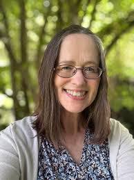 Diane Cloud's Instagram, Twitter & Facebook