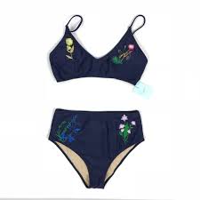 Cupshe Bound To Wow Embroidery Bikini Set Nwt