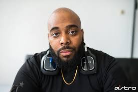 Did he nail this Kobe tat? Let's discuss.......