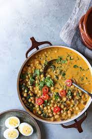 Quick Chickpea With Spinach Curry 30 Minute Dish Recipe Healthy Dinner Recipes Recipes Diy Easy Recipes