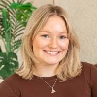 Molly Mcgrew's Instagram, Twitter & Facebook