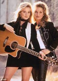 Loretta lynn was born on april 14, 1932 in butcher hollow, kentucky, usa as loretta webb. Peggy And Patsy Lynn Twins Peggy Left And Patsy Formed Country Singing Duo The Lynns Loretta Lynn Loretta Lynn Children Patsy Lynn