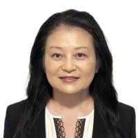 Lisa Steuer's Instagram, Twitter & Facebook