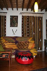 Actuellement, la décoration, et plus particulièrement la décoration d'intérieur, est devenue le nouveau loisir des français. Decoration D Interieur De La Maison D Inspiration Africaine Decoration Interieure Africaine Decoration Interieure Deco Africaine
