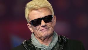 How to say heino in english? Heino Streit Um Seine Millionen Bunte De
