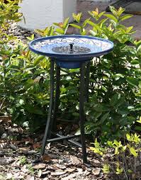 Bird Bath And Feeder With Solar Light Pin On Fontes