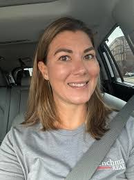 Natasha Holcomb's Instagram, Twitter & Facebook