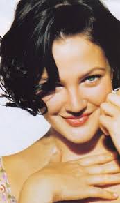 90s Actress With Short Black Hair Pin By Shawna Pippin Ingham On Drew Barrymore My Happiness Luv The Wedding Singer Actresses Drew Barrymore