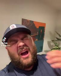 Tuesdays be like 💧