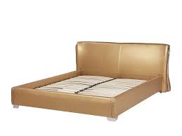 I modelli proposti dai brand d'arredamento sono davvero tantissimi. Letto Matrimoniale Imbottito In Pelle Oro 180x200cm Paris Beliani It