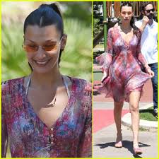 Bella hadid makes a grand entrance at the opening ceremony of the 2021 cannes film festival, as well as the premiere of annette, on tuesday (july 6) in cannes, france. Ssj0jlvnrfanwm