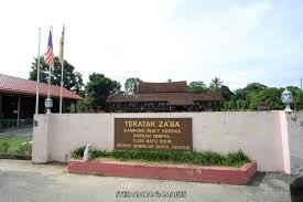 Za'ba atau zainal abidin bin ahmad bin ibrahim bin hj ahmad bin hj amil telah dilahirkan pada 16 september 1895 di kampung bukit teratak za'ba telah berjaya disiapkan dan telah dirasmikan oleh menteri besar negeri sembilan, yab dato' seri utama tan sri hj. Waghih Abahkau On Twitter Teratak Za Ba Ialah Rumah Bersejarah Yang Memaparkan Kronologi Kehidupan Tan Sri Zainal Abidin Bin Ahmad Ikon Kesusasteraan Dan Pemikiran Melayu Yang Membuat Banyak Sumbangan Dalam Bidang Ekonomi Politik