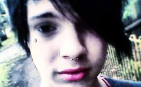 Storm chaser under police guard following boyfriend's death