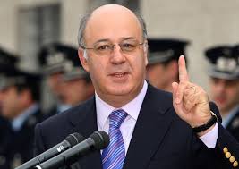 Seara, ex-presidente da Câmara de Sintra, julgado por obras sem concurso em  2005