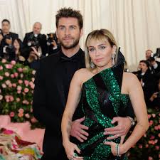 Miley cyrus and liam hemsworth announced their split to the world in august 2019, and the independence day: Miley Cyrus And Liam Hemsworth Relationship Timeline Popsugar Celebrity