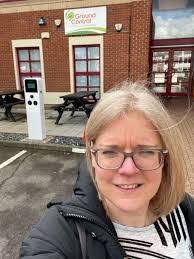 Robert Tilley's Instagram, Twitter & Facebook