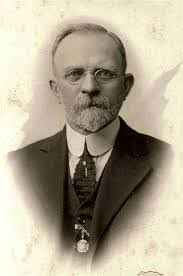 Bennie Bonner's Instagram, Twitter & Facebook