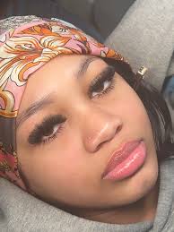 When your eyes do all the talking 🎀 Anime bottoms as well, should i add  these to my booking site ? • • • • full individual bottoms + volume +  spikes • • • • #