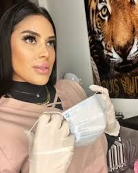 leslie_under20's instagram Account Analytics & Statistics