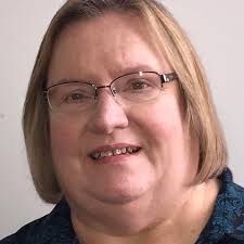 What is the best airport to Disneyworld transportation for a group of 7  people?