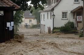 Der liederbach trat nach den vielen niederschlägen über die ufer. Land Unter Nach Unwetter Mullheim Badische Zeitung