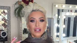 I ONDA SE PITATE NA KOGA SAM' Otac Dušice Jakovljević je pravi borac,  operisao nogu i ide na rehabilitaciju, a svaki dan sam ide na pijacu!