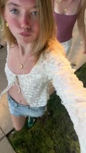 Kaitlin Cash's Instagram, Twitter & Facebook