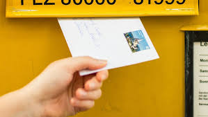 Das porto für briefe ins inland / deutschland oder international ins ausland, europa, in die europäische union eu, oder weltweit. Deutsche Post Stellt Nur Noch Ausreichend Frankierte Briefe Zu Der Spiegel