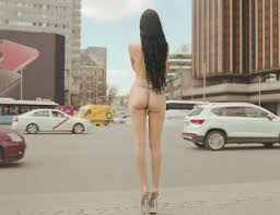 Virgen Marías powerful performance art blends music, sex and spirituality