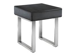 Ergänzen sie ihr wohnzimmer um eine zusätzliche sitzgelegenheit, schaffen sie einen attraktiven hingucker im flur oder statten sie ihre küche mit tresen und barhockern aus. Hocker Girsberger Permesso Gunstig Bei Jourtym Online Kaufen Hocker Stahlgestelle Design