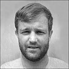 Kerri Stark's Instagram, Twitter & Facebook