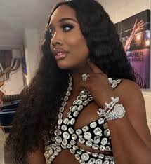 Too cute 🥰 Yandy and Mendeecee daughter Skylar 🧡🩵❤️💚💥🫶🏿