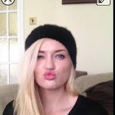 Stephanie Webb (@stef_webb)