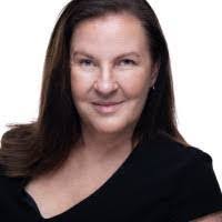 Michelle Cadarette's Instagram, Twitter & Facebook