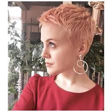 But some women have to collect the but it's really impressive how a haircut can help us shed a few years. Pin By Beverly Metcalf On Coiffure Cheveux Court Short Hair Styles Pixie Short Hair Styles Pixie Haircut