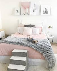 Too Much Pink But I Like The Shelf Pink Bedroom Decor Young Woman Bedroom Woman Bedroom