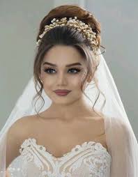 Imagen Descubierto Por Malika Descubre Y Guarda Tus Propias Imagenes Y Videos En We Heart It Bride Hairstyles Bridal Makeup Style Wedding Hairstyles